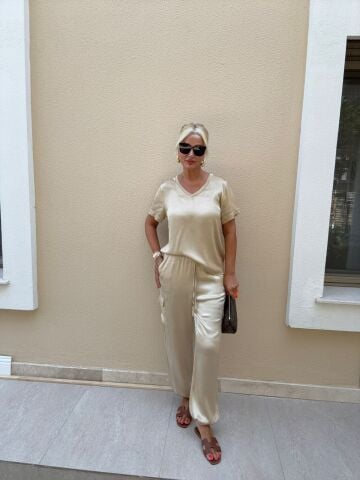 Lutz Düz Saten Platin Takım