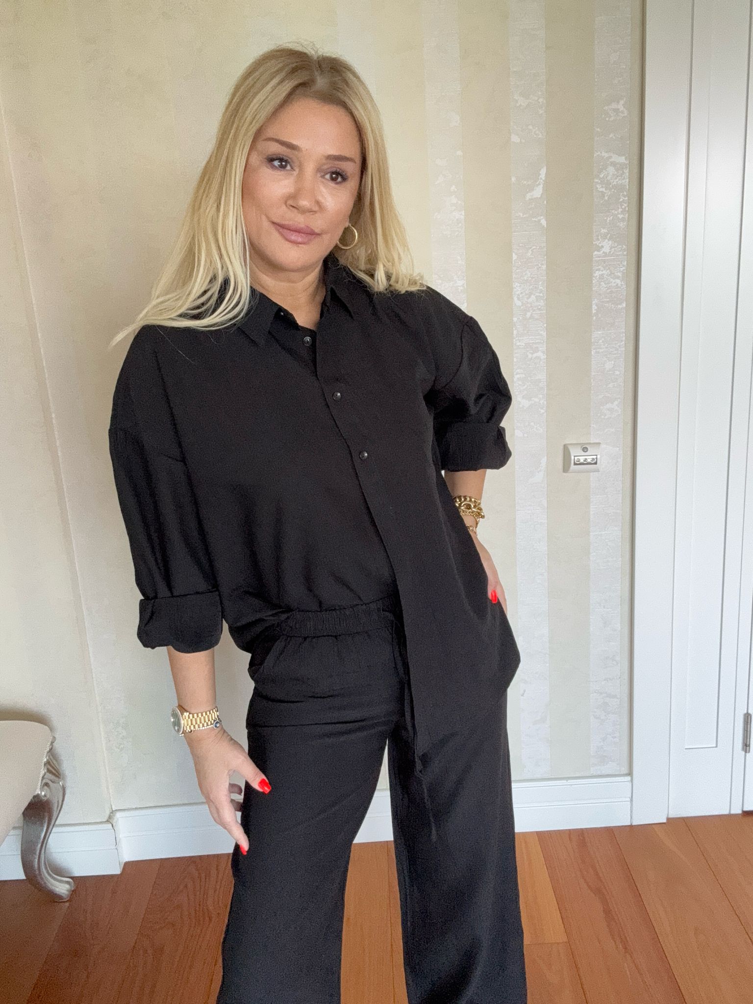 Butto Siyah Yan Düğmeli Takım