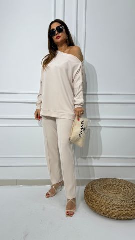 Tayler Bej Rengi Takım