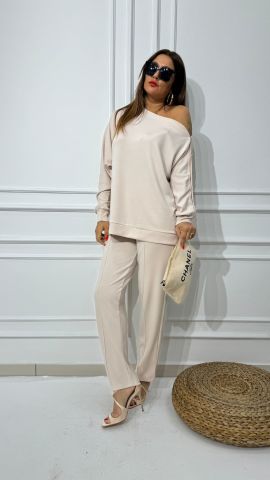 Tayler Bej Rengi Takım