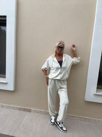 Zumba Ekru Fermuarlı Takım