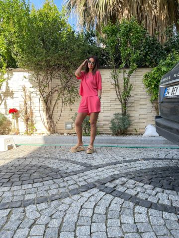 Jovana Pembe Takım