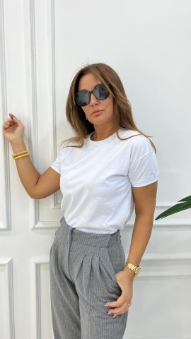 Bisiklet Yaka Beyaz T-shirt