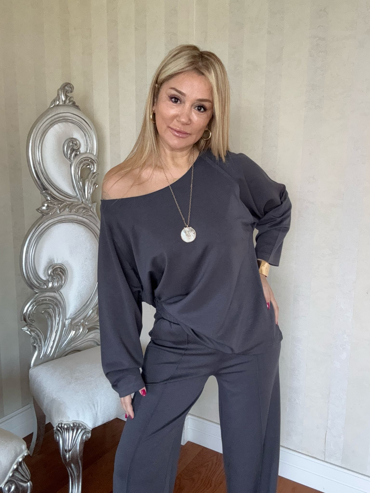 Lilya Gri Modal Takım
