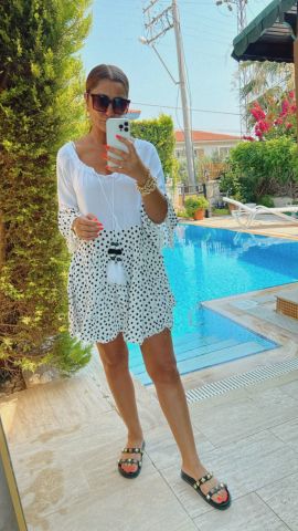 Beyaz Puantiyeli Elbise
