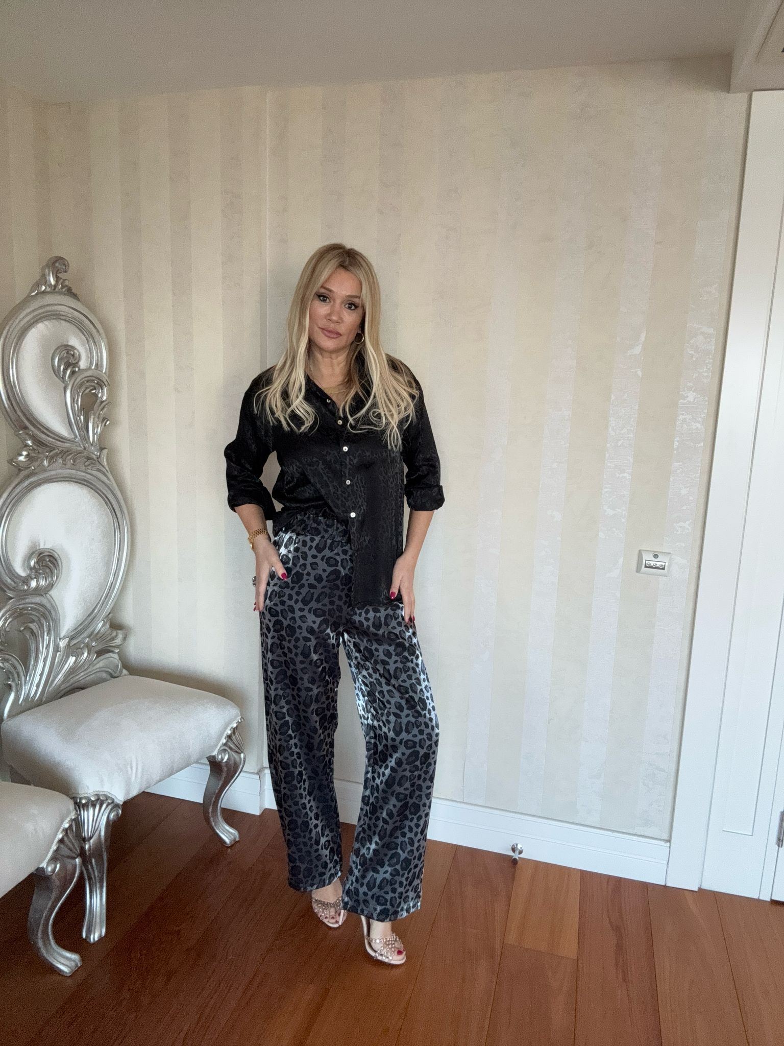 Perra Parlak Saten Siyah Leopar Pantolon
