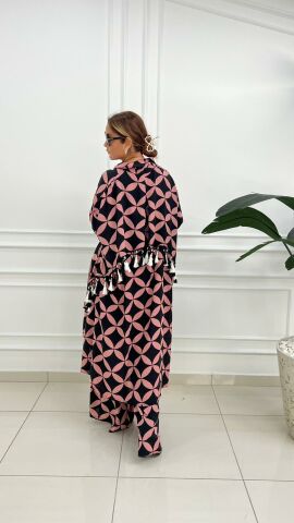 Latte Kadın Siyah-Pudra Arkası Püskül Takım