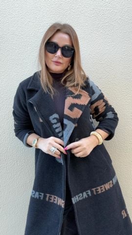 Fashion Desen Uzun Siyah Keçe Kaban