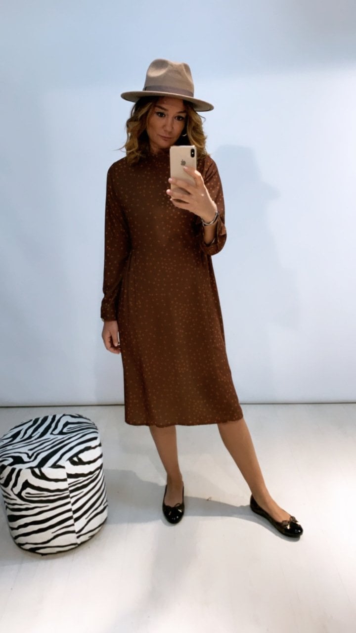 Nastia Kahve Elbise