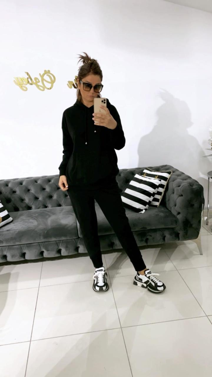Lola Siyah Takım