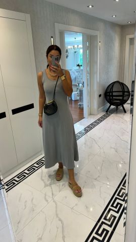 Lesla Gri Midi Elbise