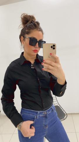 Vatkalı Siyah Bodysuit Gömlek
