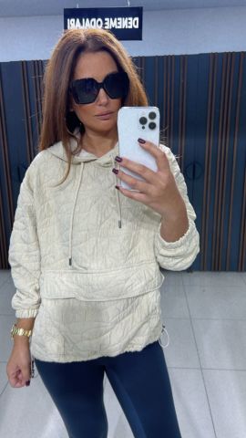 Estela Taş Sweat
