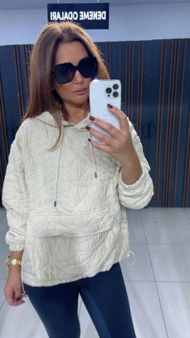 Estela Taş Sweat