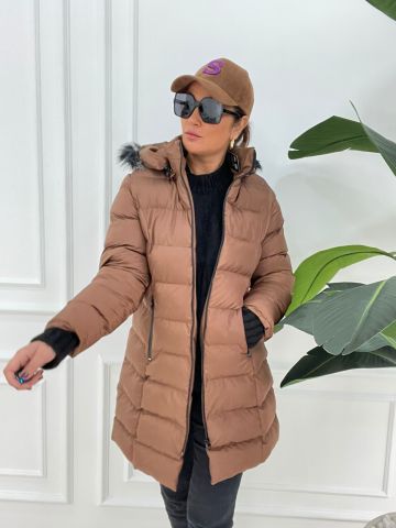 Vika Taba Mont