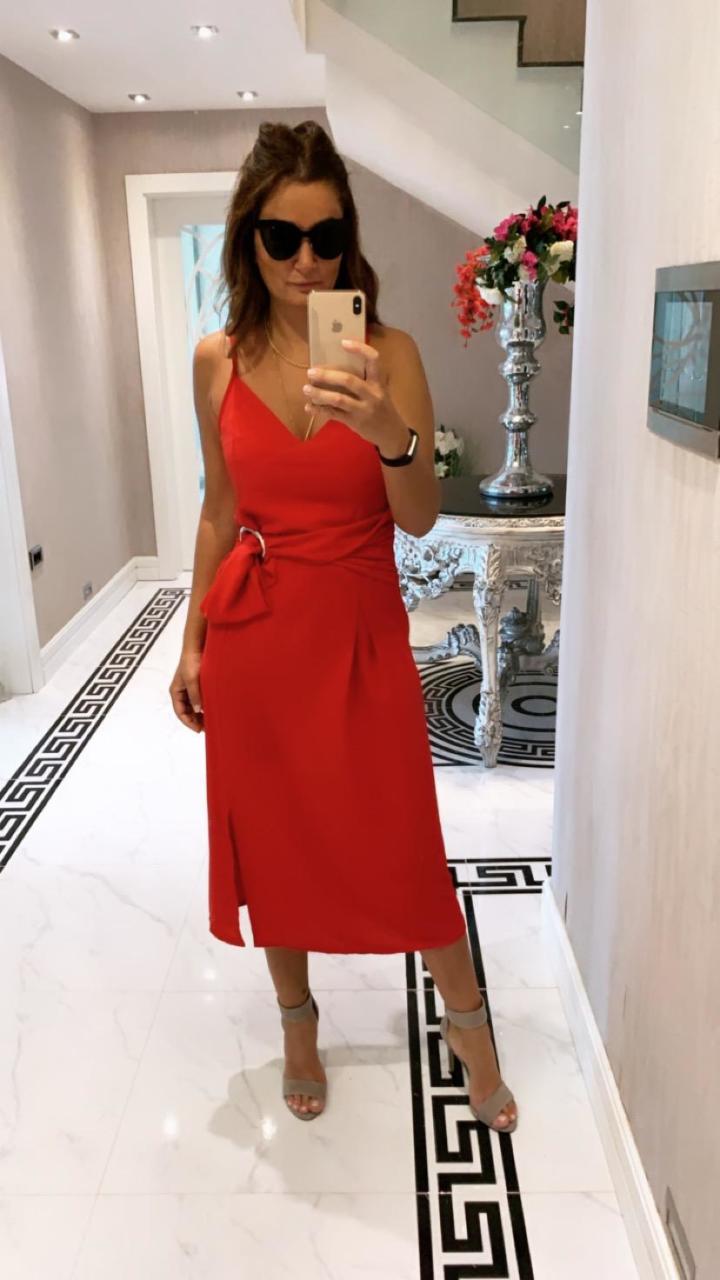 Guti Kırmızı Elbise