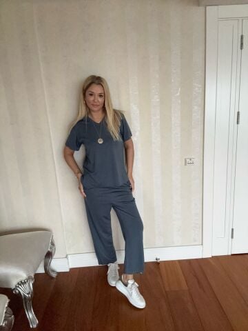 Rosy Düz V Yaka Antrasit Takım