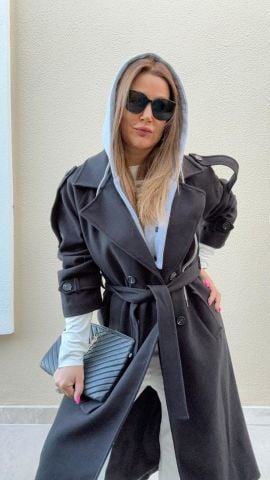 Adela Siyah Kaban