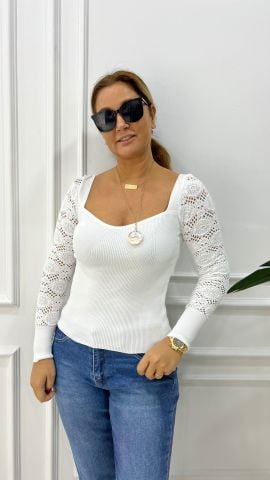 Marila Beyaz Triko