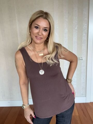 Rolda Kahverengi Atlet