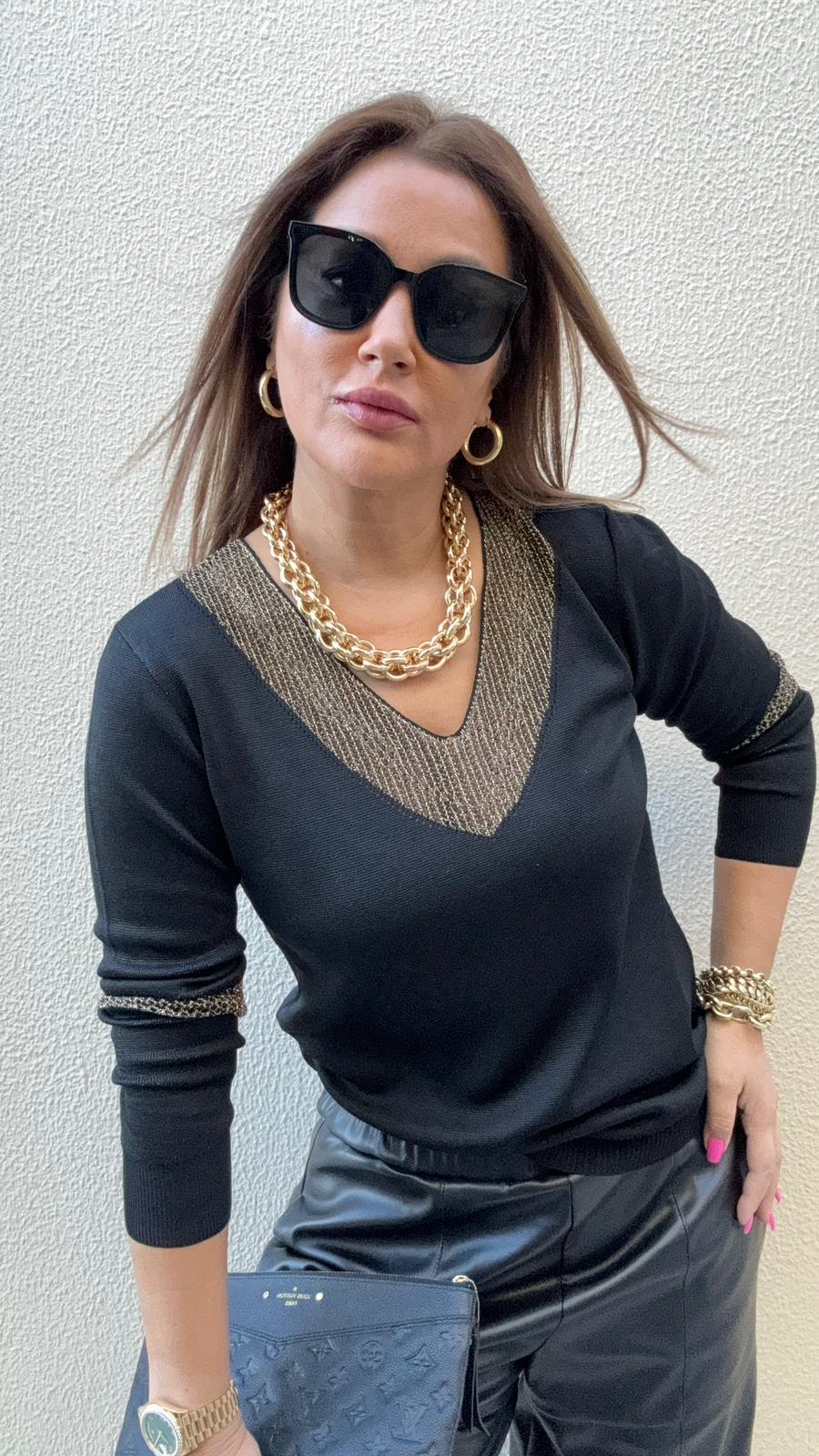 Barge Yaka Ve Kol Simli Siyah Triko