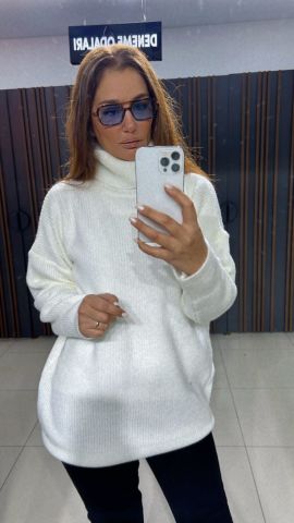 Tonly Beyaz Kazak