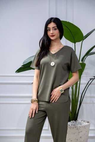 Rosy Düz V Yaka Haki Takım