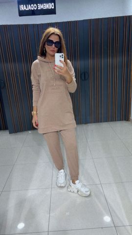 Tella Camel Takım