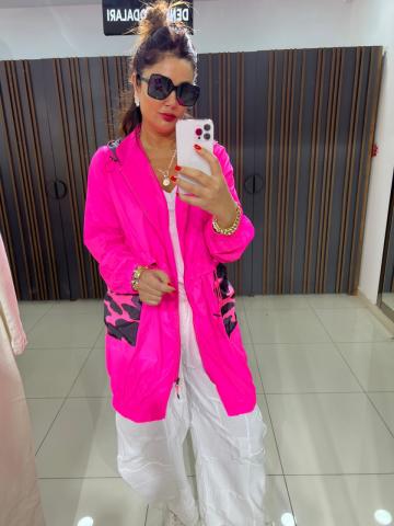 Jugle Pembe Yağmurluk