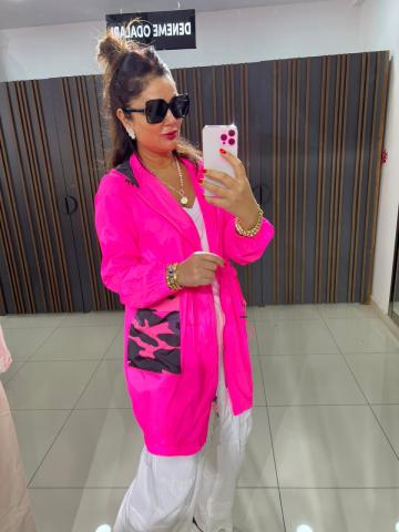Jugle Pembe Yağmurluk