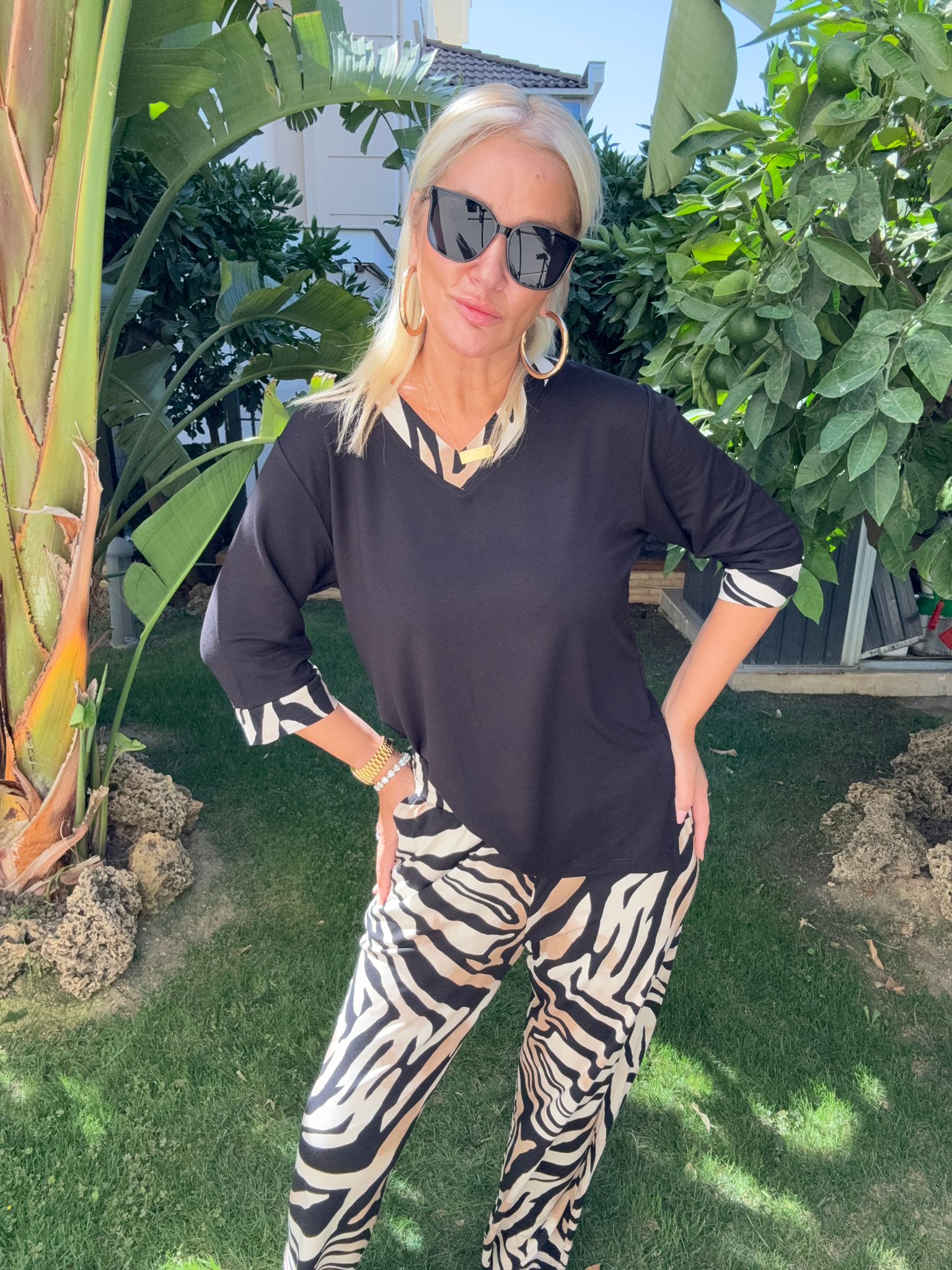 Jecas Desenli Siyah Takım