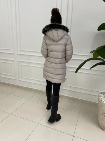 Vika Gri Mont