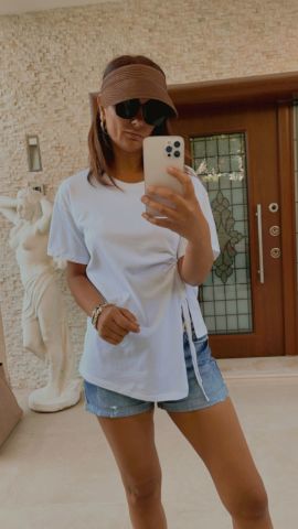 Ekru Yanı Büzgülü T-shirt