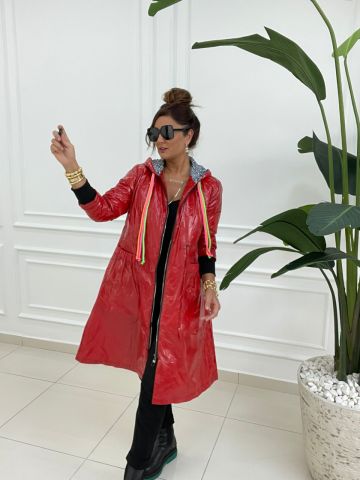 Anezka Kırmızı Yağmurluk