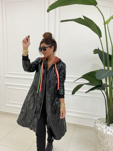 Anezka Siyah Yağmurluk