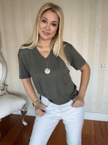 Lily Haki T-shirt